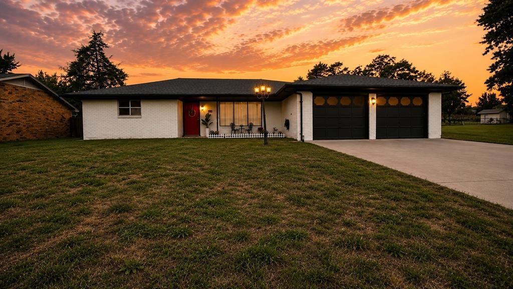 308 Oakwood Drive, Keene, TX 76059 Main Photo