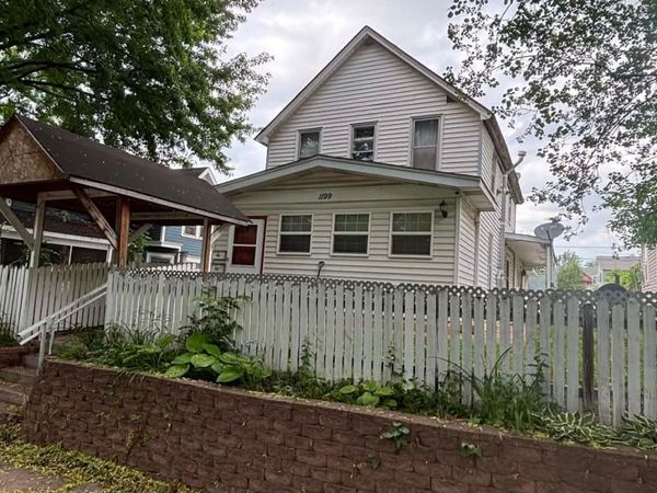 1199 Ross Avenue, Saint Paul, MN 55106