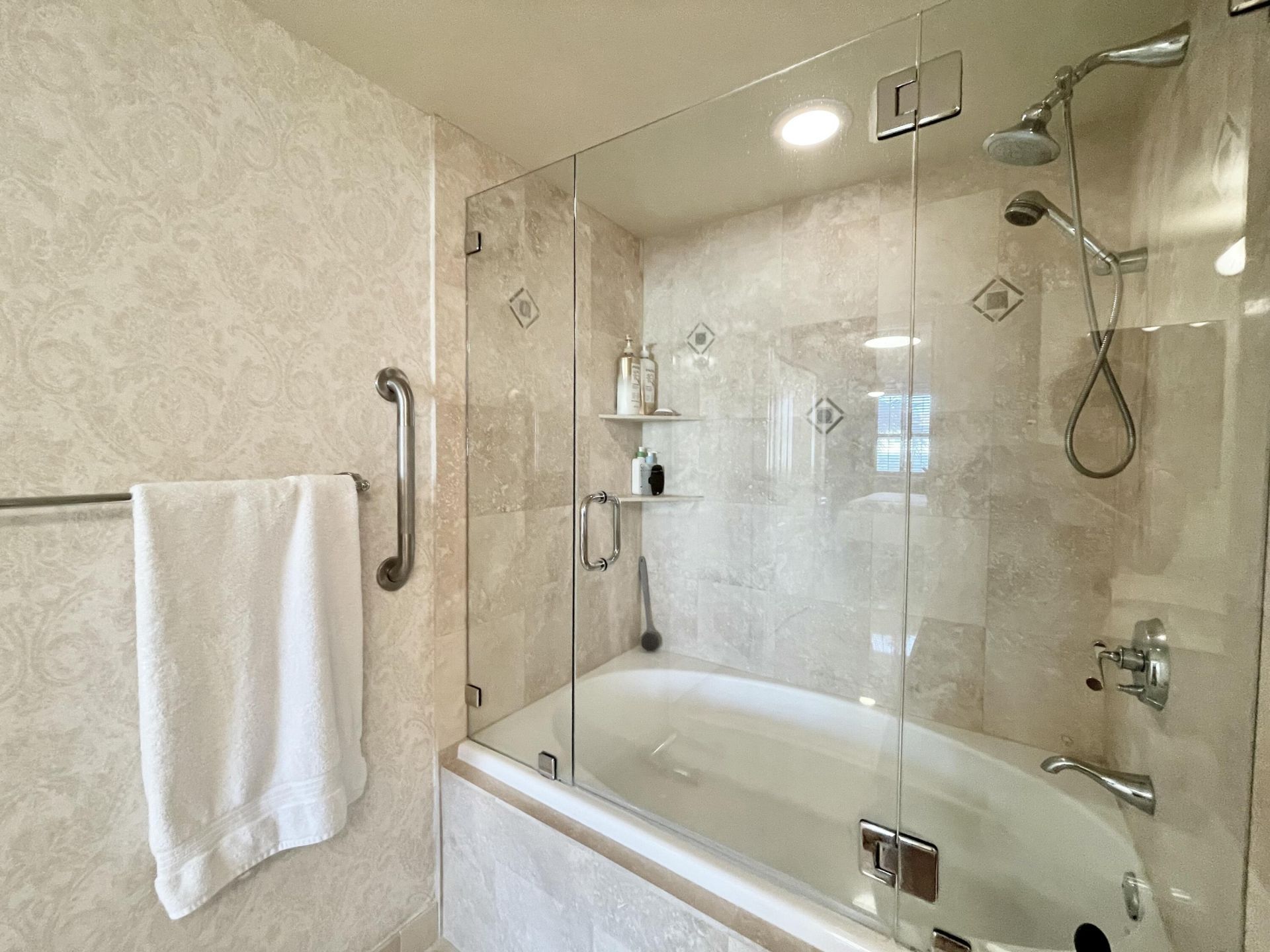 99 SE Mizner Boulevard, Unit 311, Boca Raton, FL 33432 Photo