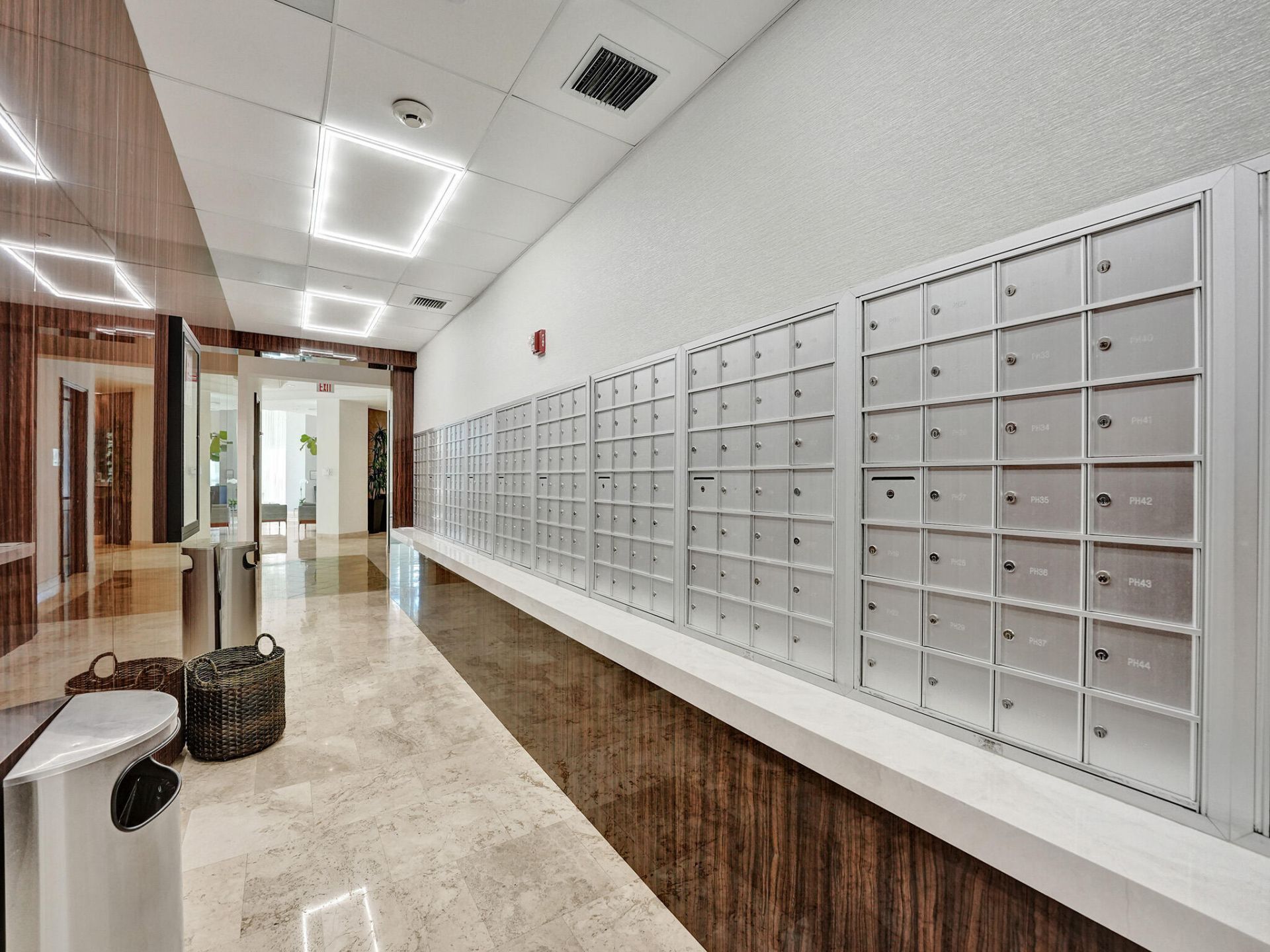 99 SE Mizner Boulevard, Unit 311, Boca Raton, FL 33432 Photo