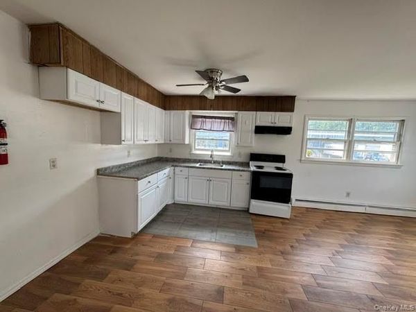 2899 US Route 9W , Unit 100, New Windsor, NY 12553