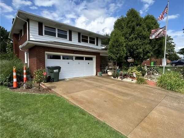 1409 Opal Street , Louisville, OH 44641