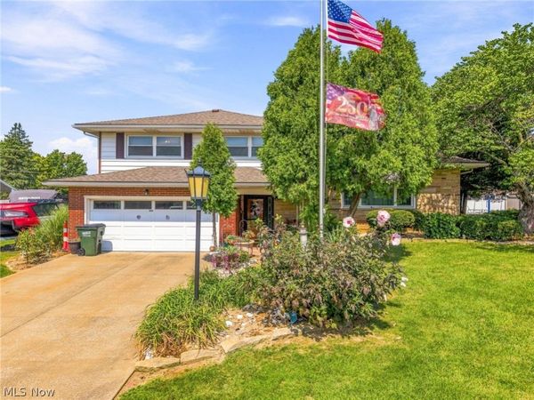 1409 Opal Street, Louisville, OH 44641