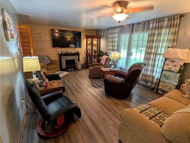 1409 Opal Street, Louisville, OH 44641 Photo 14