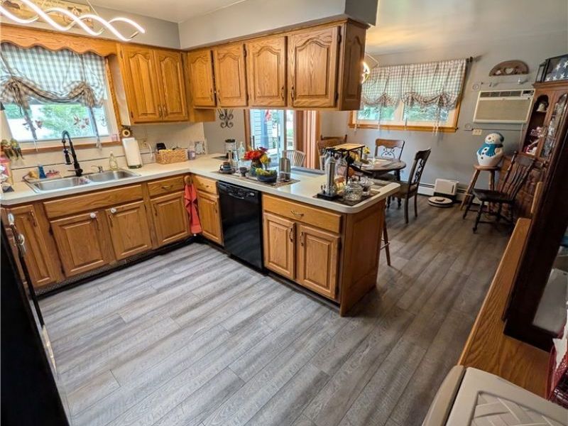 1409 Opal Street, Louisville, OH 44641 Photo 15