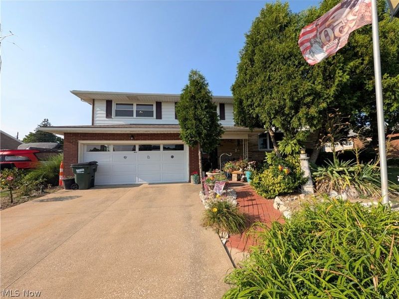 1409 Opal Street, Louisville, OH 44641 Photo 2