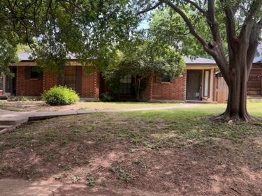 2123 Mistletoe Avenue, Unit B, Fort Worth, TX 76110