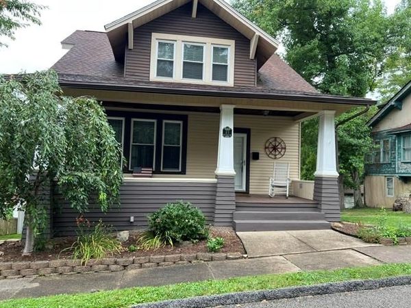 23 Ridgewood St, Wheeling, WV 26003