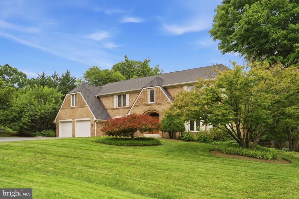 8004 SPLIT OAK DRIVE, BETHESDA, MD 20817