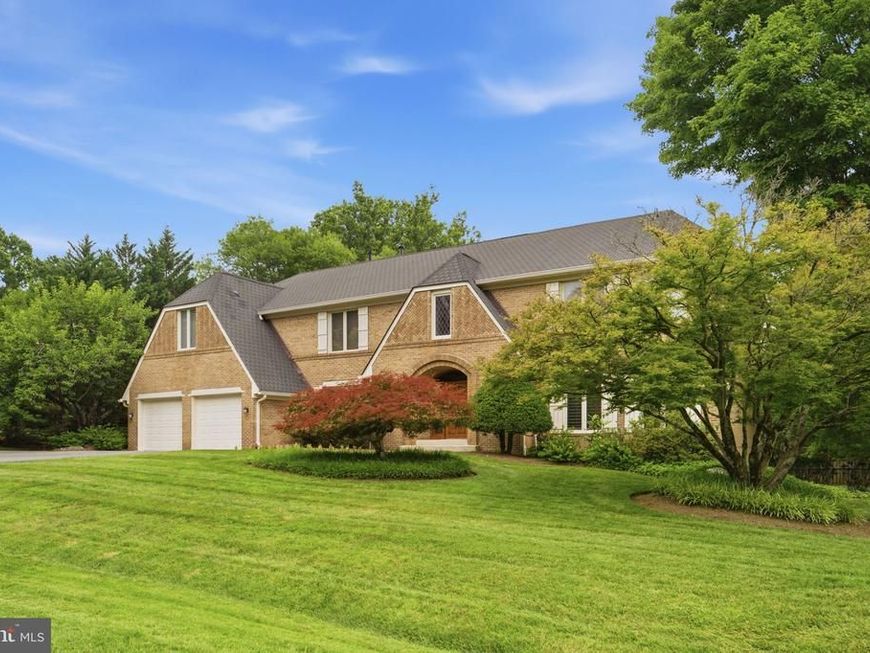 8004 Split Oak Drive, Bethesda, MD 20817 Main Photo