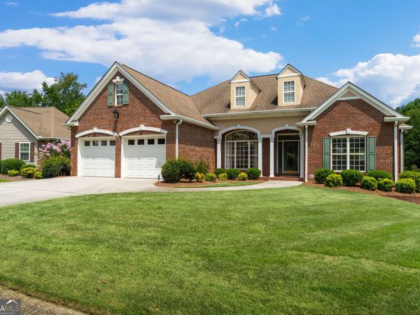 106 Manor Way, Carrollton, GA 30117