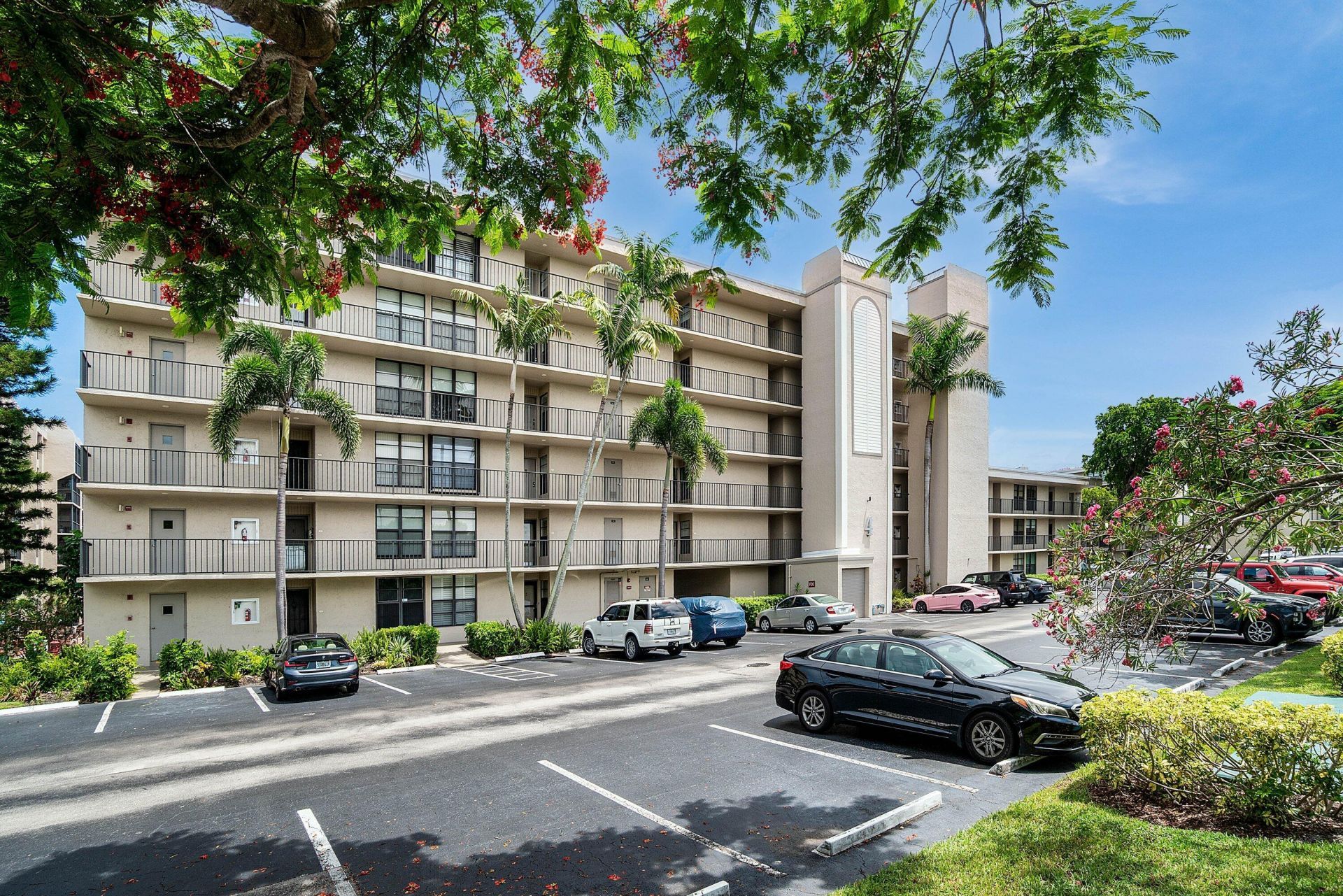 4 Royal Palm Way, Unit 4020, Boca Raton, FL 33432 Photo