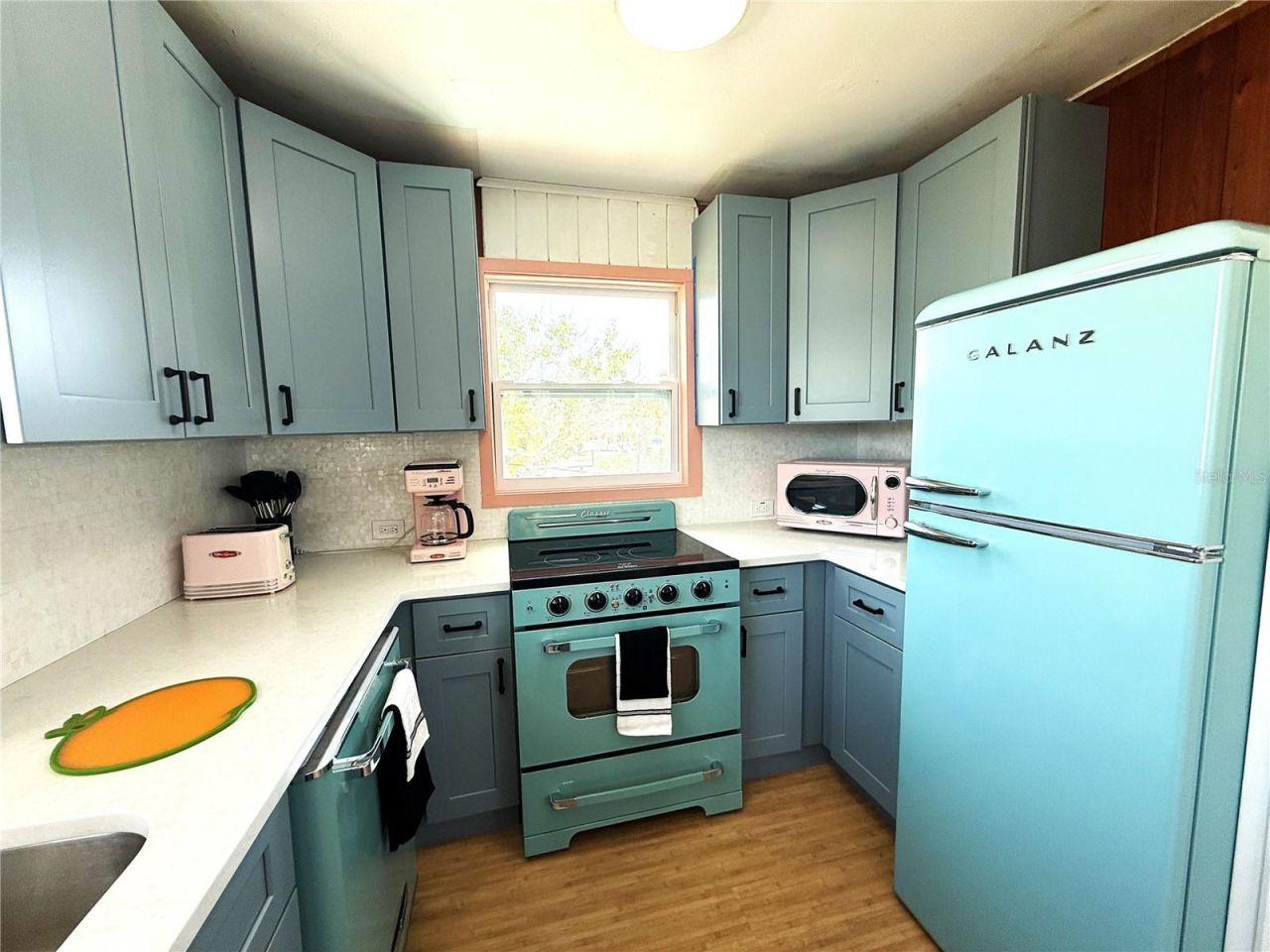 12609 Sunshine Lane, Treasure Island, FL 33706 Photo
