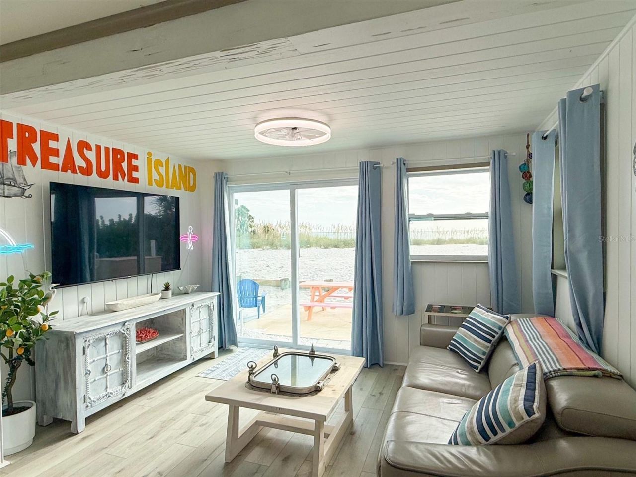 12609 Sunshine Lane, Treasure Island, FL 33706 Photo