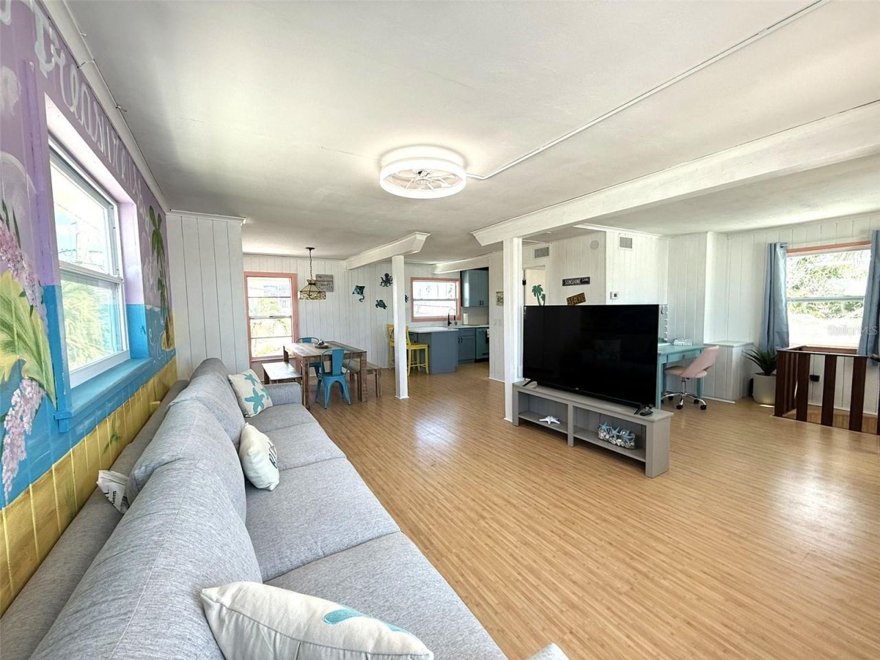 12609 Sunshine Lane, Treasure Island, FL 33706 Photo