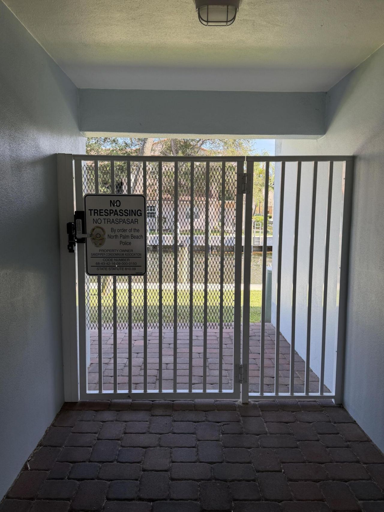 120 Lehane Terrace, Unit 206, North Palm Beach, FL 33408 Photo