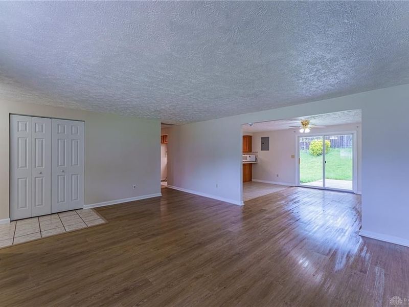 6689 Celestine Street, Huber Heights, OH 45424 Photo 10