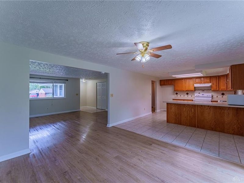 6689 Celestine Street, Huber Heights, OH 45424 Photo 12