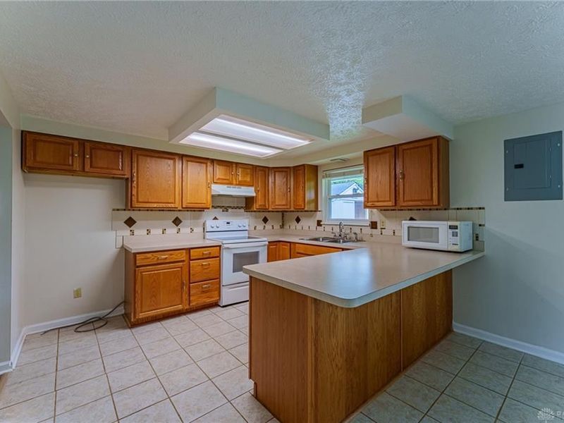6689 Celestine Street, Huber Heights, OH 45424 Photo 13