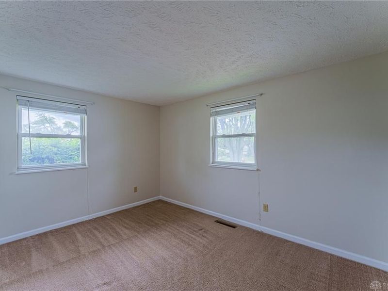 6689 Celestine Street, Huber Heights, OH 45424 Photo 27