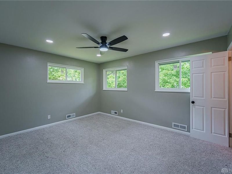 317 Elm Hill Drive, Harrison Township, OH 45415 Photo 27