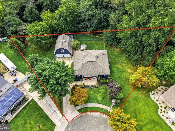 5 COLLEGE CIRCLE , STRATFORD, NJ 08084