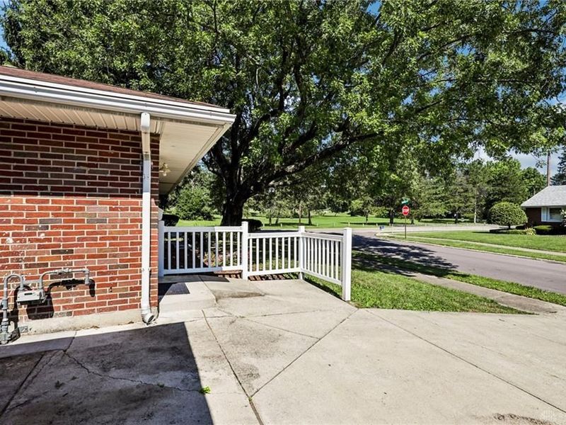 4504 Kingview Avenue, Dayton, OH 45420 Photo 27