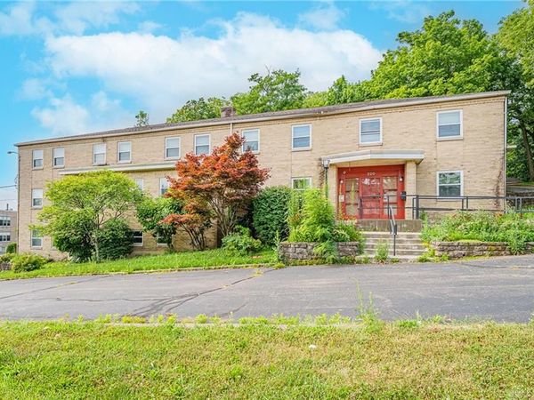 220 W Siebenthaler Avenue, Dayton, OH 45405