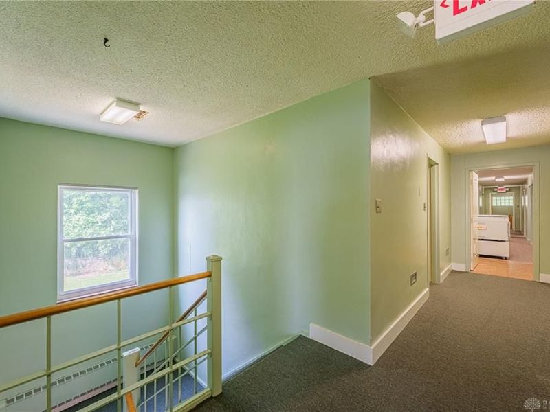 220 W Siebenthaler Avenue, Dayton, OH 45405 Photo 30