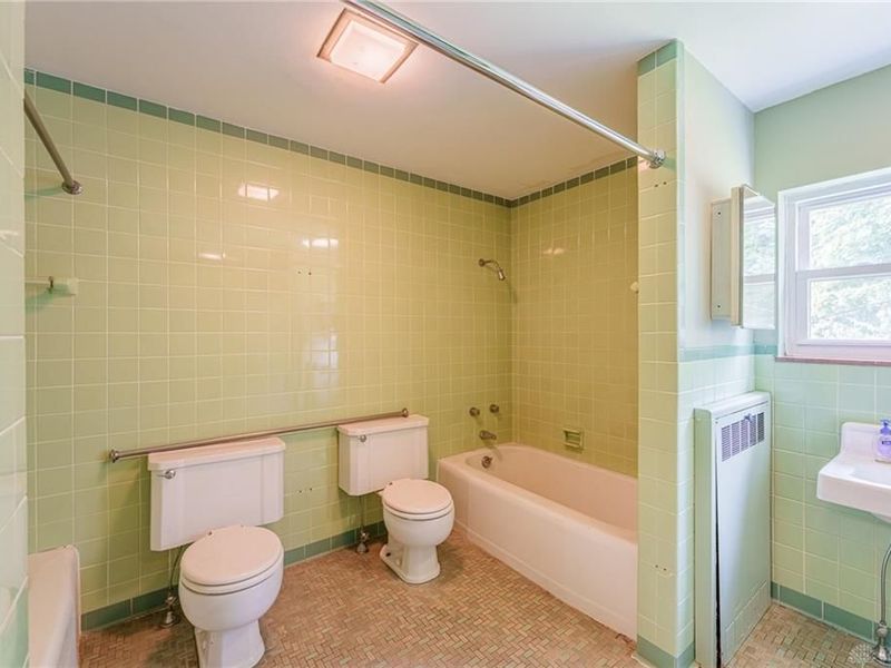 220 W Siebenthaler Avenue, Dayton, OH 45405 Photo 33