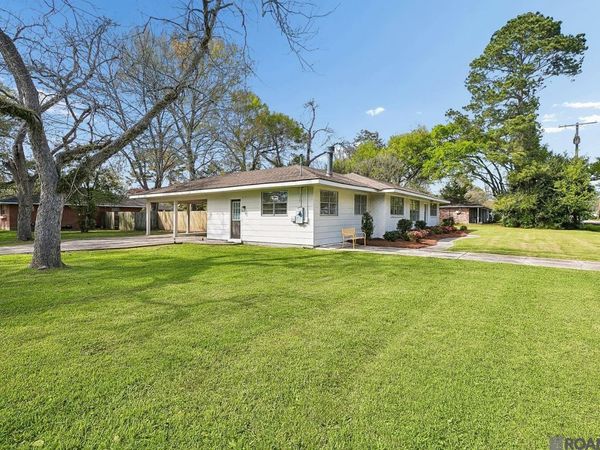 4811 Lynn St, Zachary, LA 70791