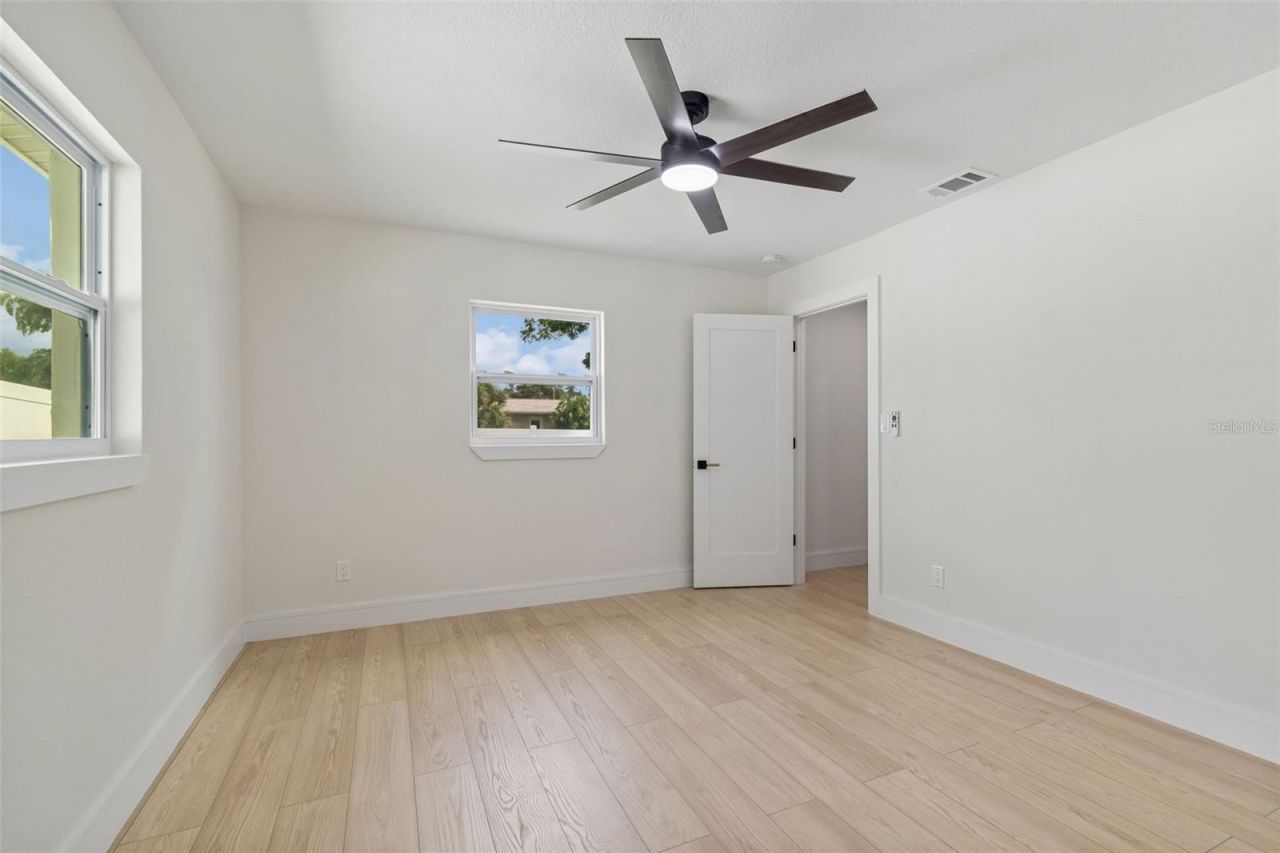 1137 54th Avenue S, Saint Petersburg, FL 33705 Photo