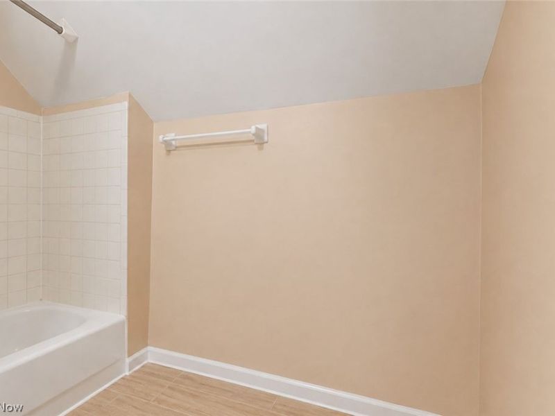 18914 Neff Road, Cleveland, OH 44119 Photo 15