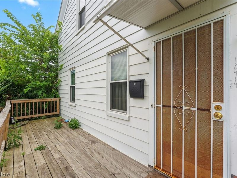 18914 Neff Road, Cleveland, OH 44119 Photo 22