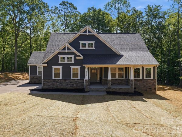5112 Kings Pinnacle Drive , Kings Mountain, NC 28086