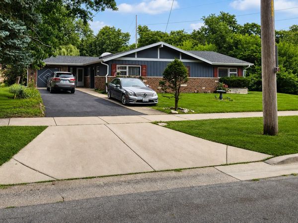8548 40th Street , Lyons, IL 60534