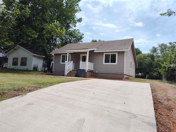 1221 S West Street, Stillwater, OK 00000
