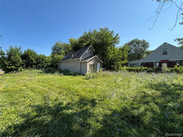 16211 Manning Street , Detroit, Mi 48205