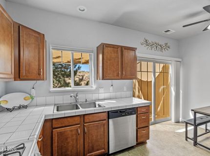 350 Dawson Jacob Lane, Reno, NV 89503 Photo