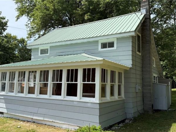 45 Railroad Street , Bernhards Bay, NY 13028