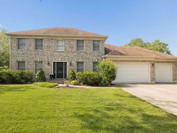 756 Pembridge Place, Sugar Grove, IL 60554
