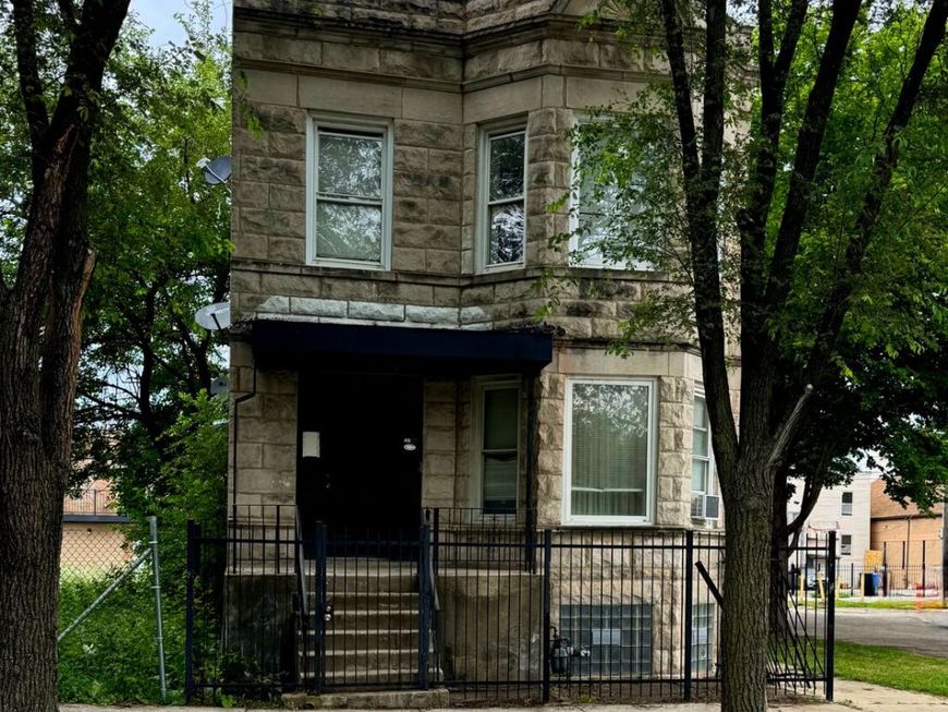 Main Photo
