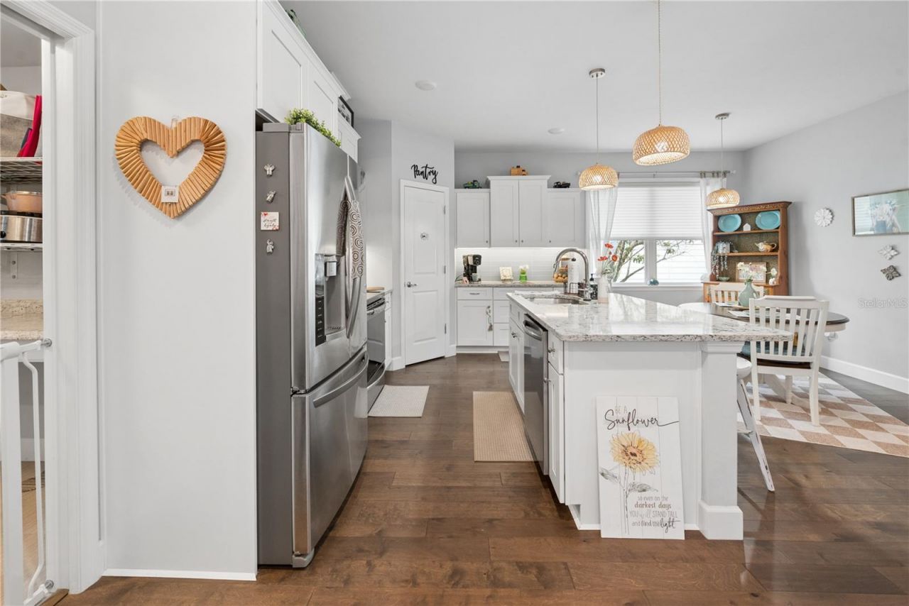 1761 SW 247th Street , Newberry, FL 32669 Photo