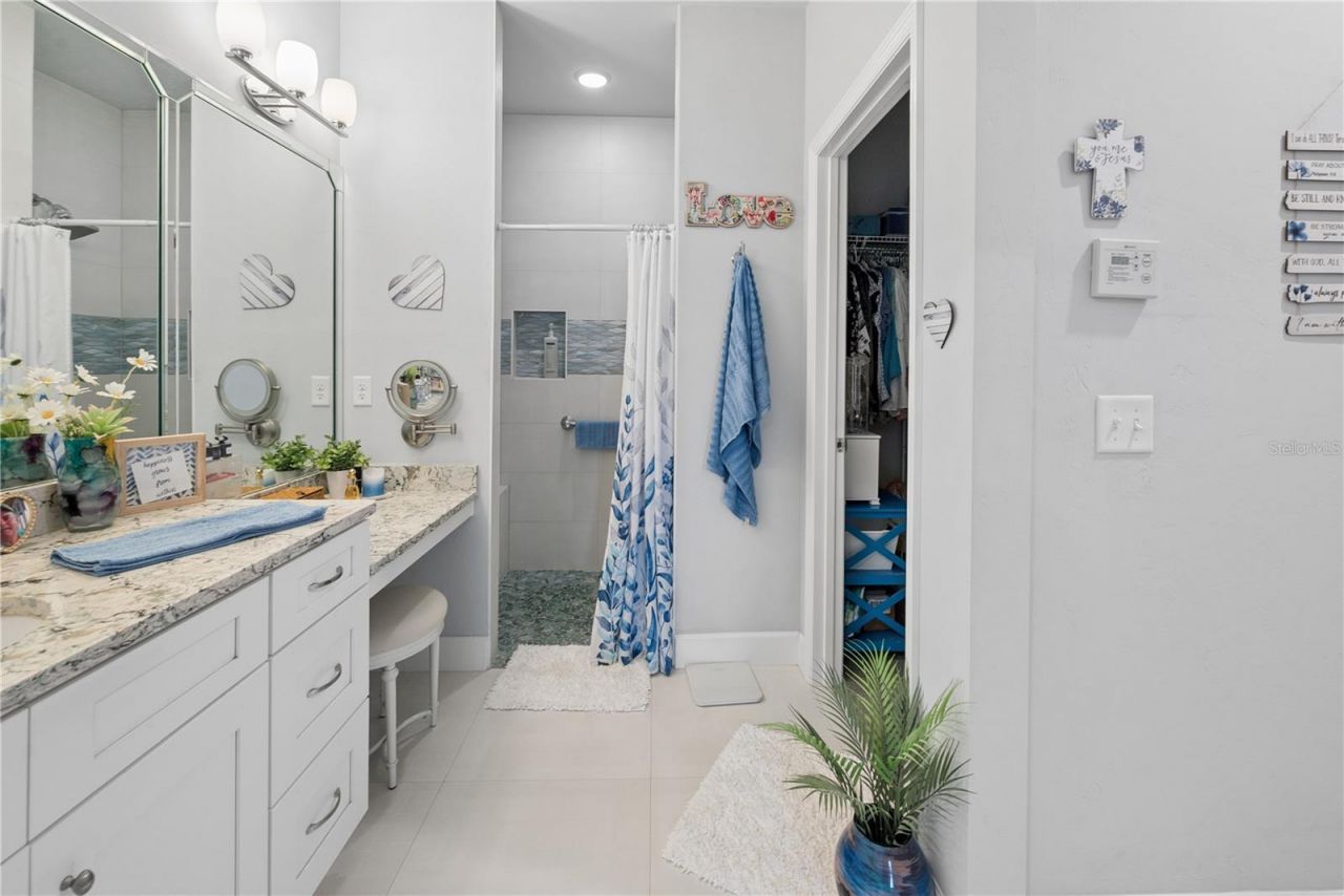 1761 SW 247th Street , Newberry, FL 32669 Photo