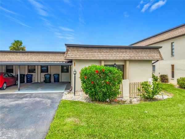 1716 LAKESIDE DRIVE , Unit 1714B, VENICE, FL 34293