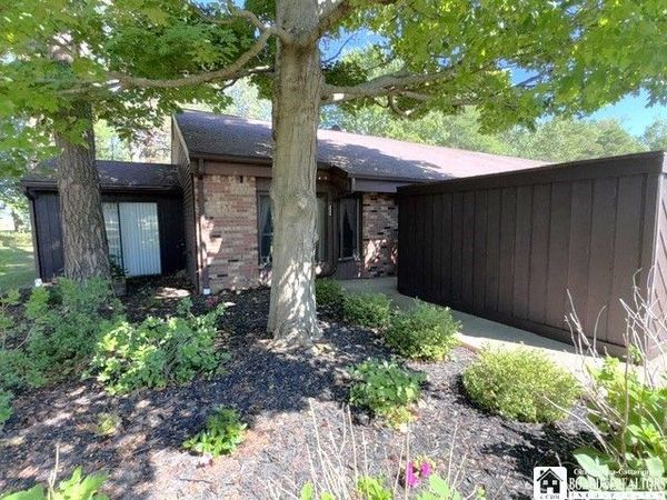 26 Susann Court , Fredonia, NY 14063