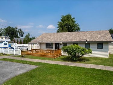 200 Spencer Avenue, Sylvan Beach, NY 13157