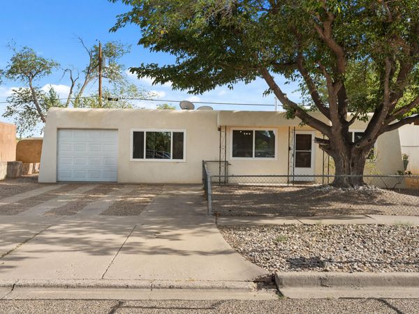 5944 Avenida La Barranca Place NW, Albuquerque, NM 87114