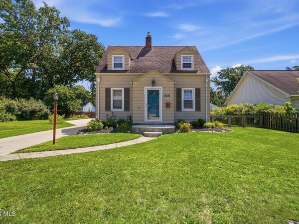 4221 Rugby Drive, Toledo, OH 43614