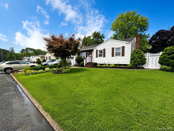 80 Carroll Street , Brentwood, NY 11717